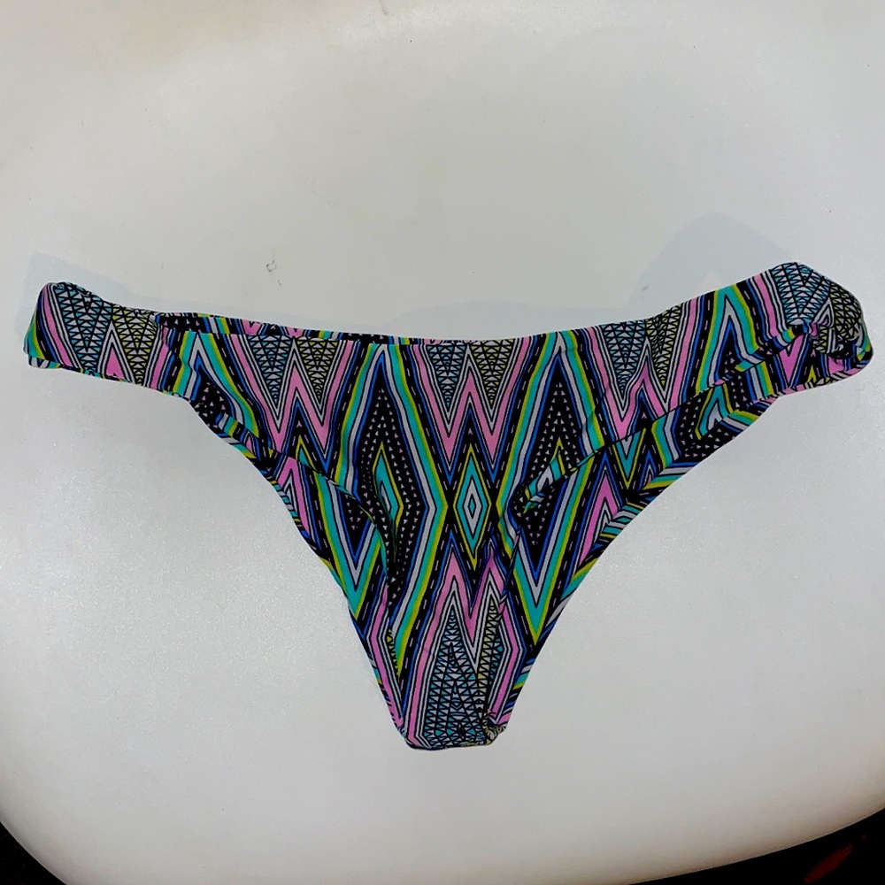 Beach riot printed bikini bottoms small excellent condition